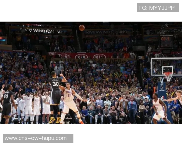 霍姆格伦与格兰姆斯联手发威雷霆在SGA缺阵情况下大胜76人